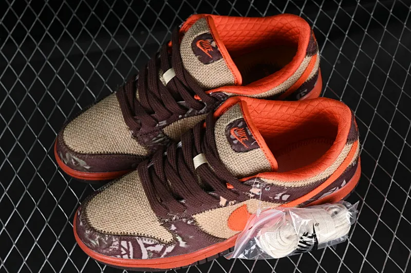 All categories Nk SB Dunk Series Nk SB Dunk Low low-top sneakers C version Nk SB Dunk Low "Hunter Reese Forbes" brown white orange SB low-top casual sneakers 304292-281